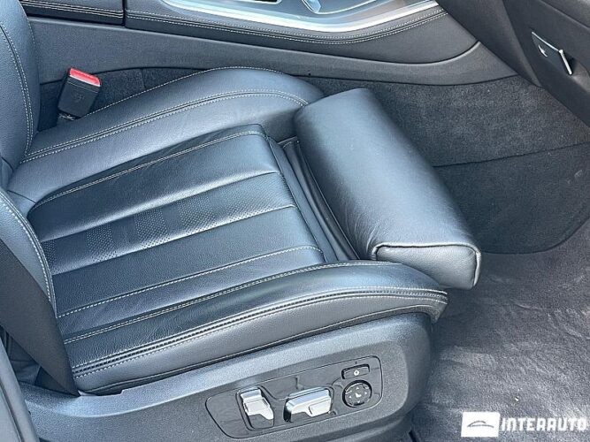 BMW X5 4.5e 39 interauto-car