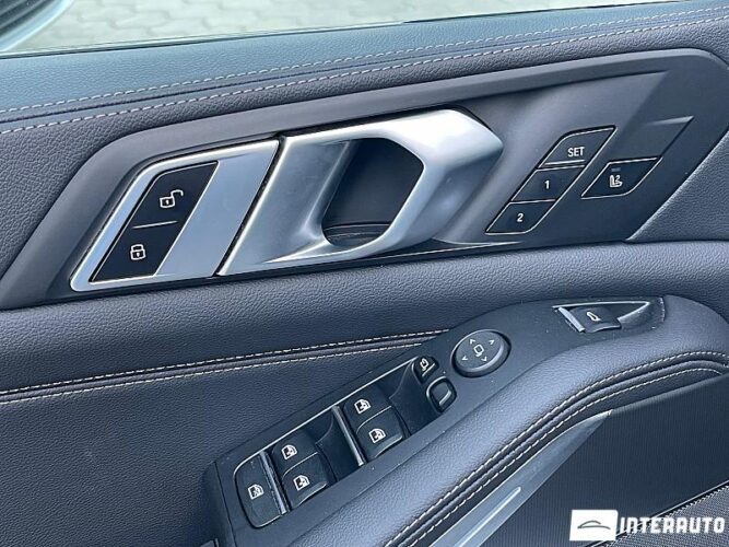 BMW X5 4.5e 49 interauto-car