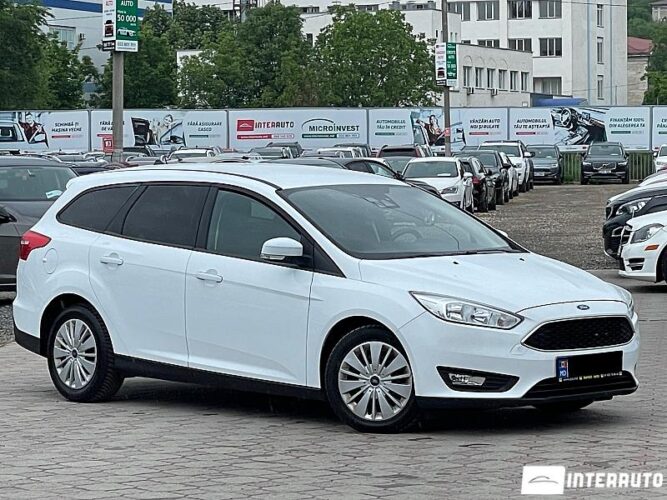 Ford Focus 29 interauto-car