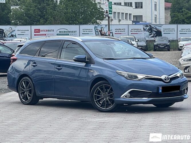 Toyota Auris 34 interauto-car