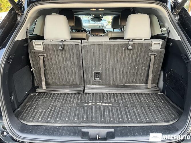 Toyota Highlander 59 interauto-car