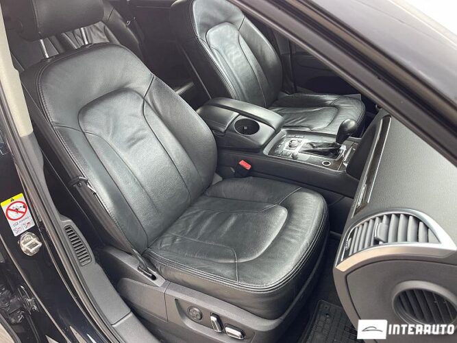 Audi Q7 49 interauto-car