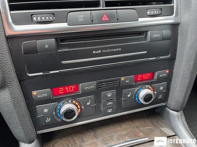 Audi Q7 44 interauto-car