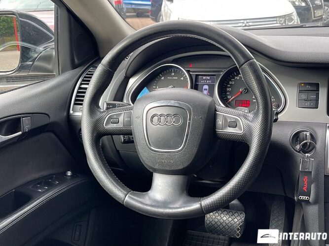 Audi Q7 39 interauto-car