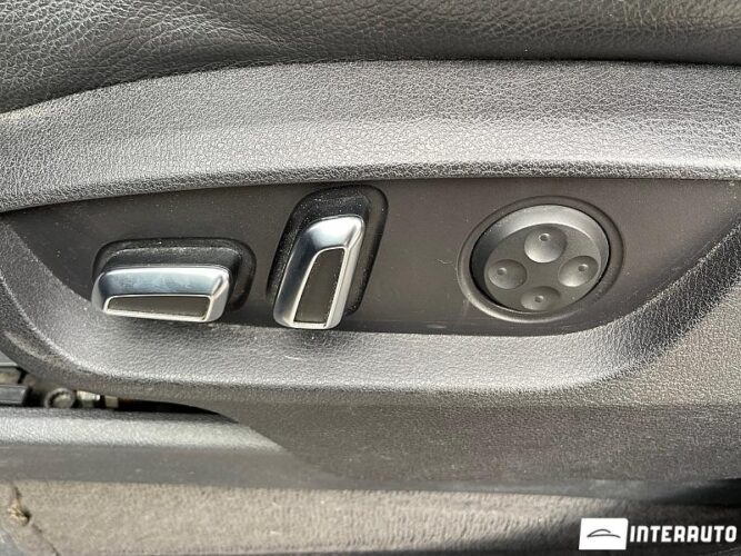 Audi Q7 48 interauto-car