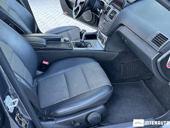 Mercedes C 250 42 interauto-car