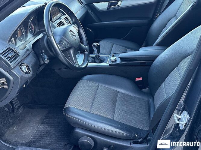 Mercedes C 250 34 interauto-car