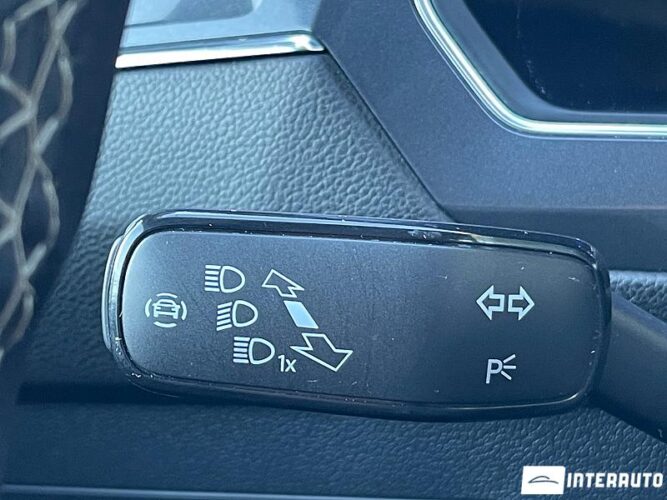 Volkswagen Tiguan 43 interauto-car