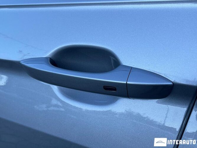 Volkswagen Tiguan 38 interauto-car