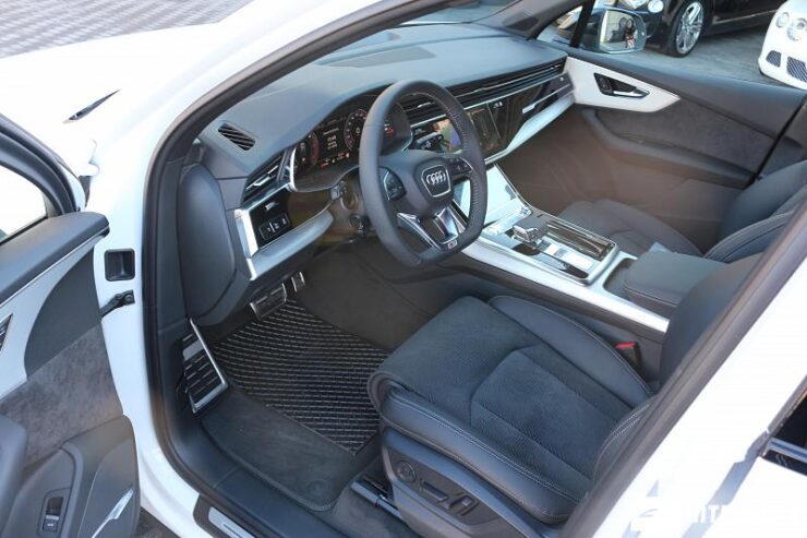 Audi Q7 36 interauto-car