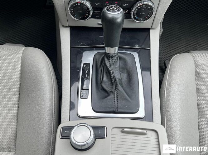 Mercedes C 250 42 interauto-car
