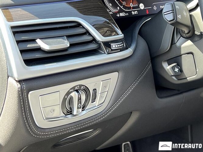 BMW 730 68 interauto-car