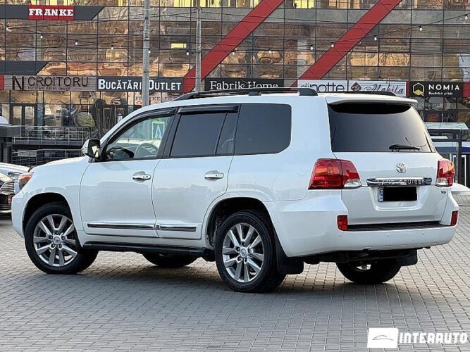 Toyota Land Cruiser 42 interauto-car