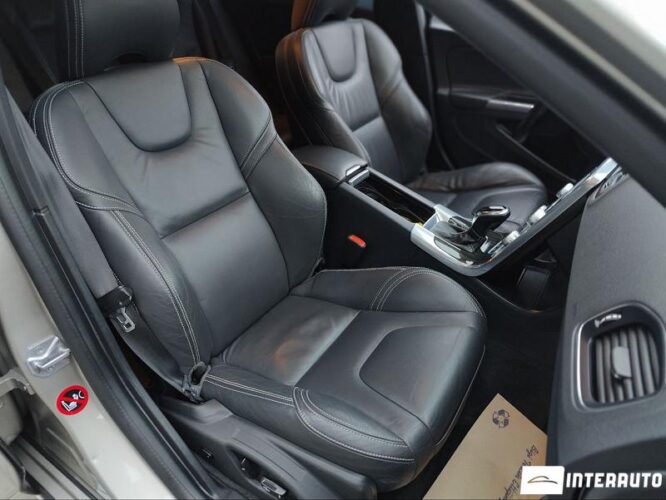 Volvo V 60 34 interauto-car