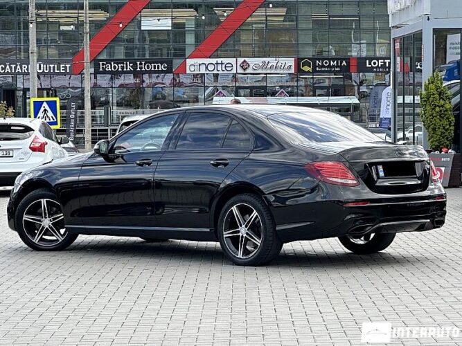 Mercedes E 220 36 interauto-car