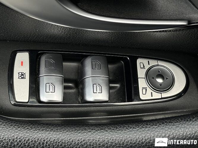 Mercedes E 220 49 interauto-car