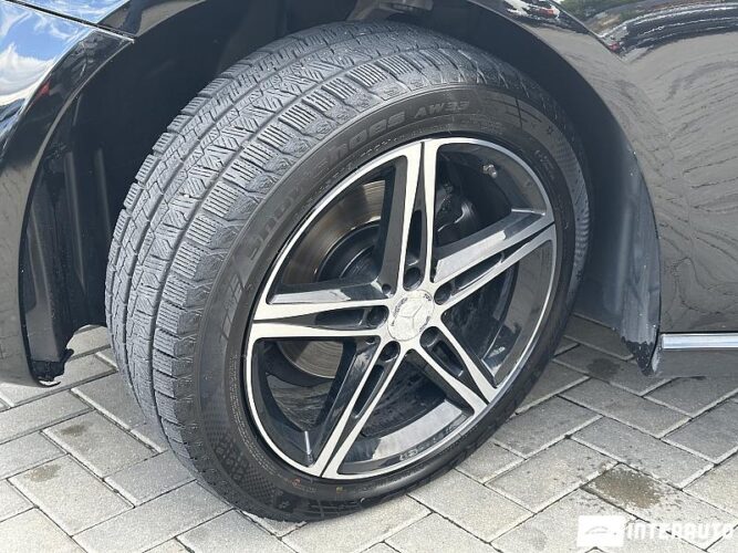 Mercedes E 220 48 interauto-car