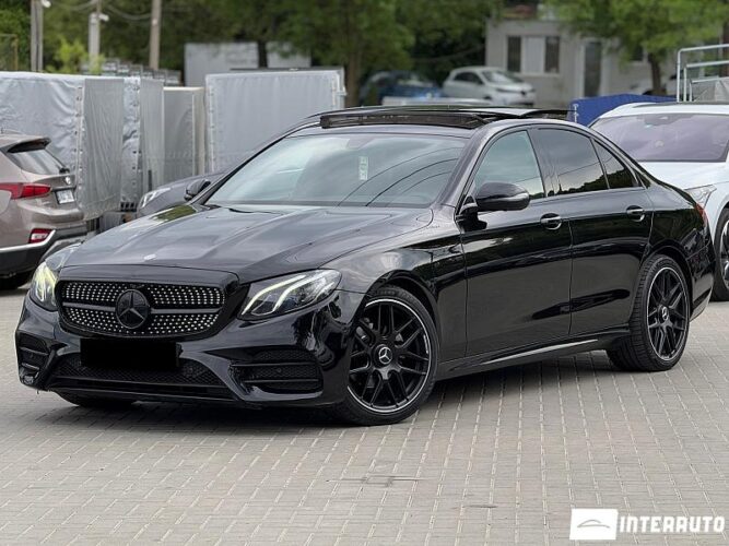Mercedes E 220 33 interauto-car