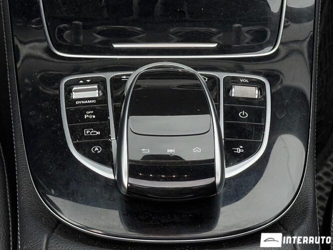 Mercedes E 220 49 interauto-car