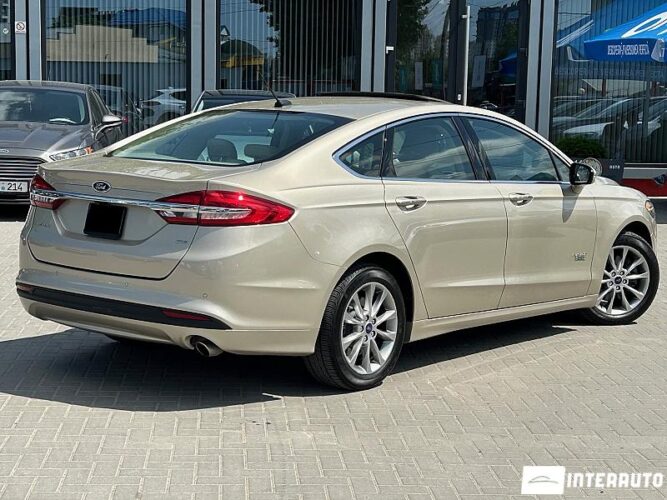 Ford Fusion 31 interauto-car
