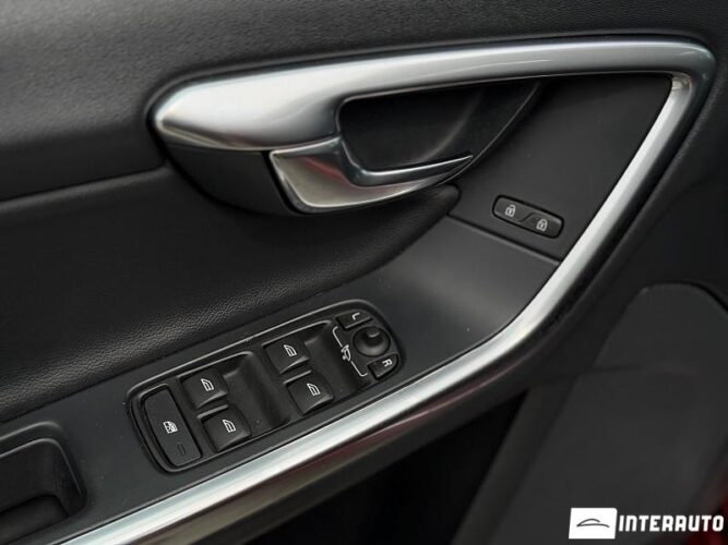 Volvo V 60 40 interauto-car