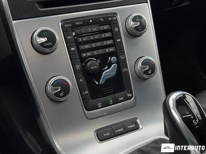 Volvo V 60 47 interauto-car