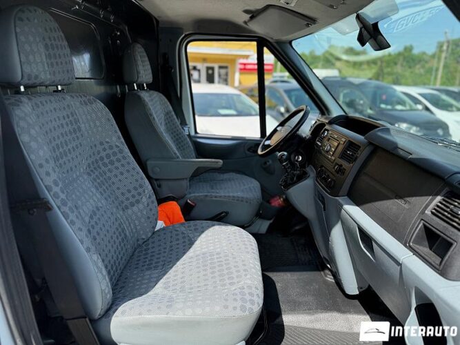 Ford Transit 33 interauto-car