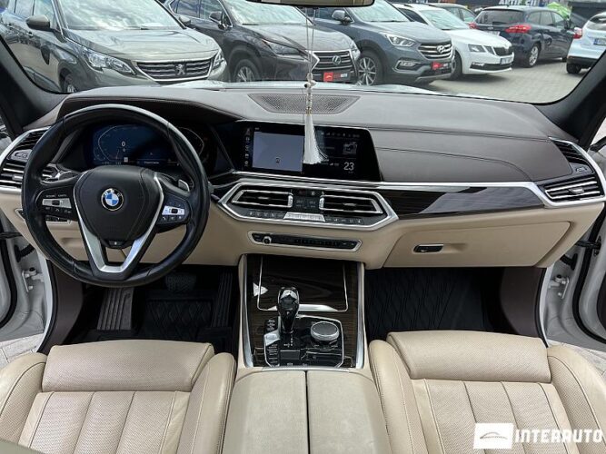 BMW X5 4.0i 39 interauto-car