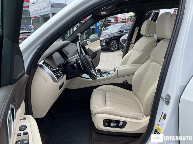 BMW X5 4.0i 38 interauto-car