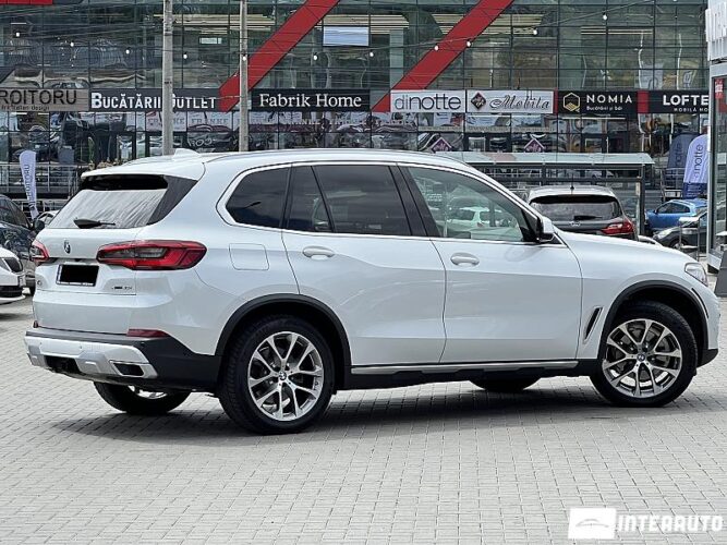 BMW X5 4.0i 36 interauto-car