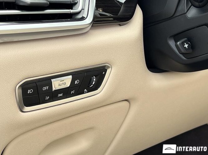 BMW X5 4.0i 55 interauto-car