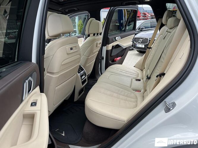 BMW X5 4.0i 46 interauto-car