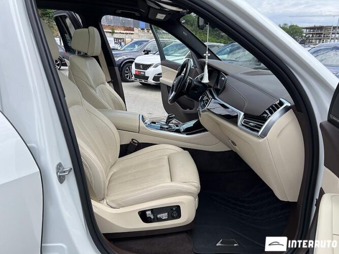 BMW X5 4.0i 50 interauto-car