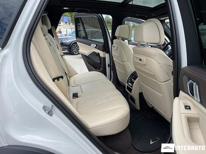 BMW X5 4.0i 48 interauto-car