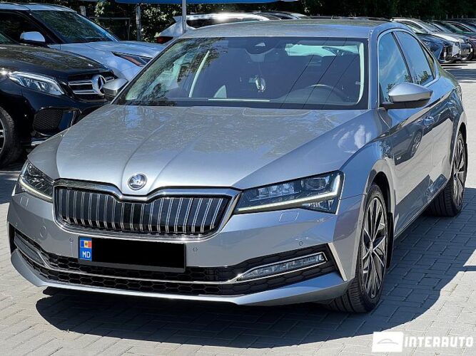 Skoda Superb 34 interauto-car