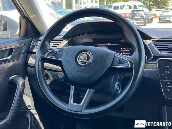 Skoda Superb 44 interauto-car