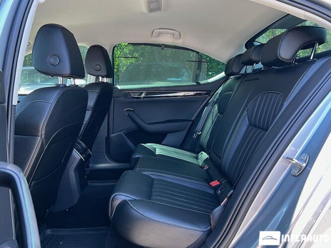 Skoda Superb 55 interauto-car