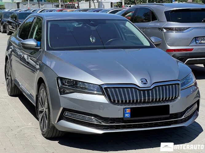 Skoda Superb 36 interauto-car