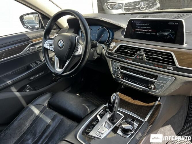BMW 740e 47 interauto-car