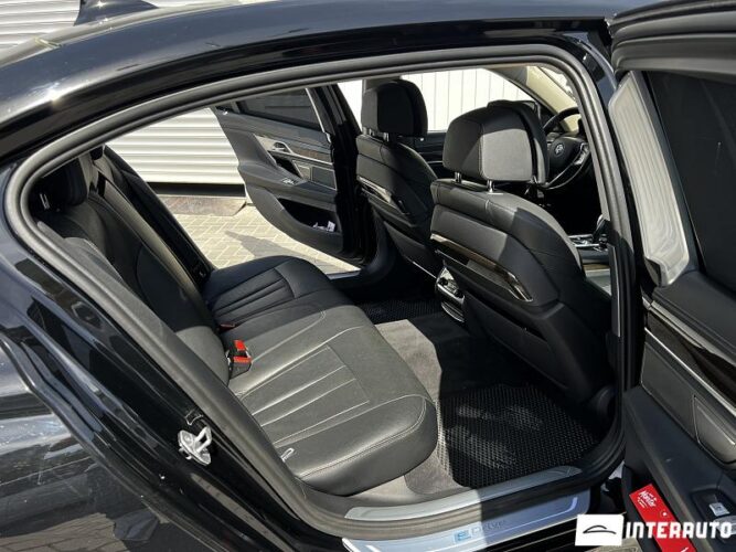BMW 740e 49 interauto-car