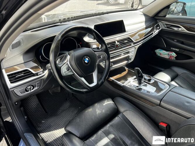 BMW 740e 40 interauto-car