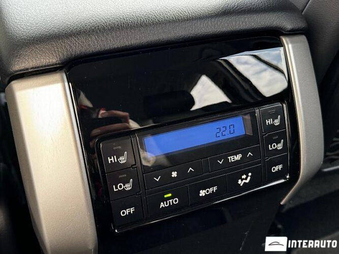 Toyota Land Cruiser Prado 57 interauto-car