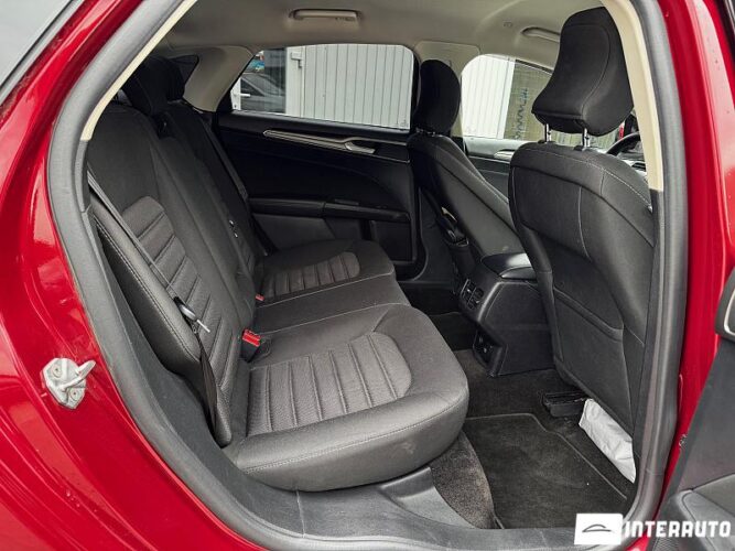 Ford Fusion 35 interauto-car