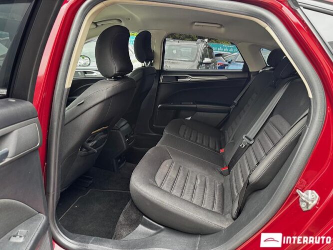 Ford Fusion 34 interauto-car