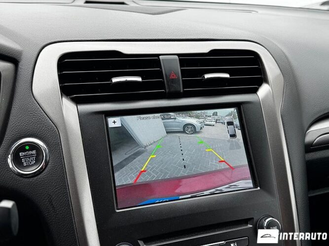 Ford Fusion 37 interauto-car