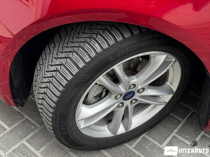 Ford Fusion 43 interauto-car