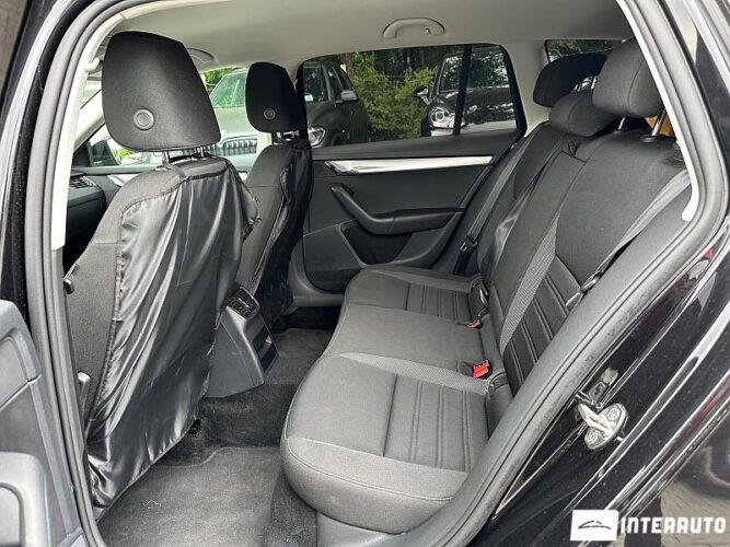 Skoda Octavia 42 interauto-car
