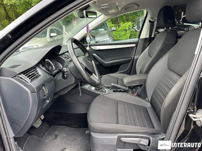 Skoda Octavia 31 interauto-car