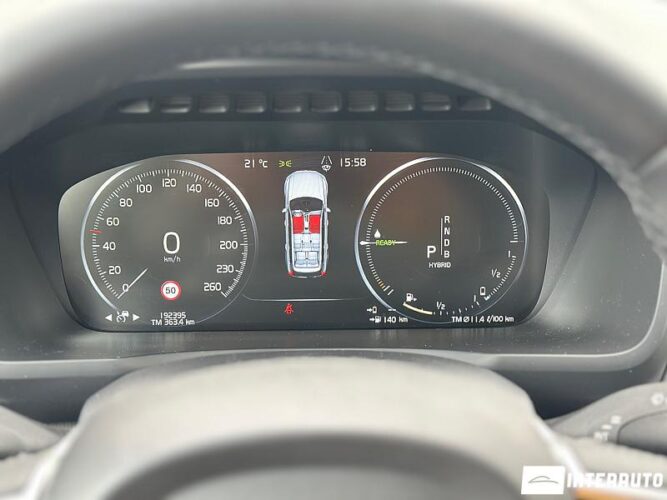 Volvo XC 90 46 interauto-car