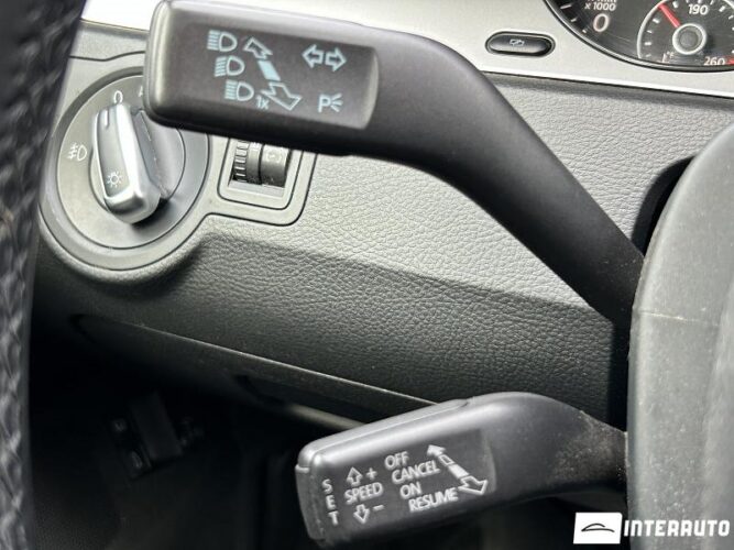 Volkswagen Passat CC 37 interauto-car